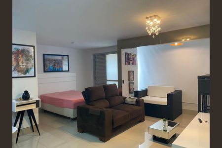 Apartamento à venda com 41m², 1 quarto e 1 vagaSala/Quarto