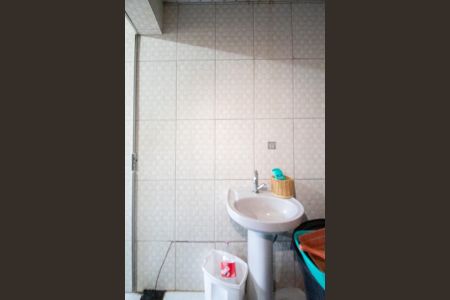 Casa de condomínio à venda com 80m², 3 quartos e 1 vaga Casa de condomínio à venda com 80m², 3 quartos e 1 vagaBanheiro Social 2