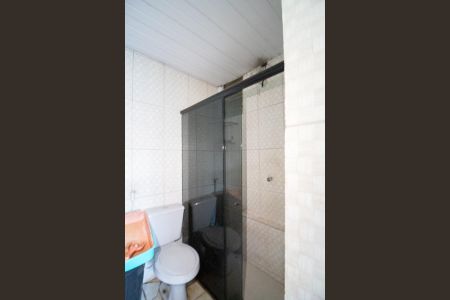 Casa de condomínio à venda com 80m², 3 quartos e 1 vaga Casa de condomínio à venda com 80m², 3 quartos e 1 vagaBanheiro Social 2