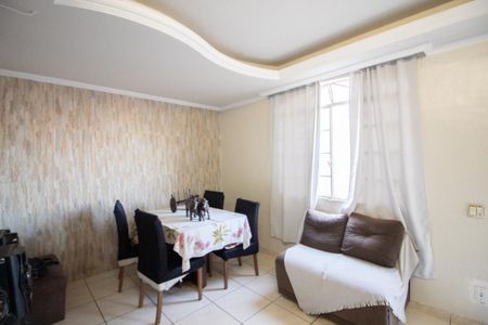 Sala de casa de condomínio à venda com 3 quartos, 80m² em Santa Amelia, Belo Horizonte