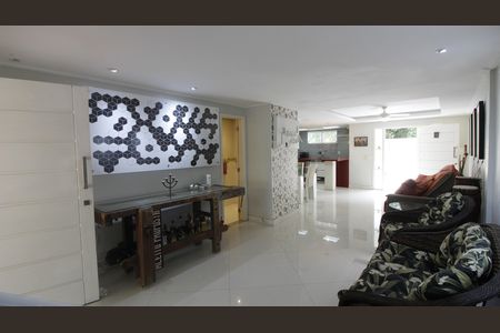 Casa para alugar com 300m², 3 quartos e 3 vagasSala 1