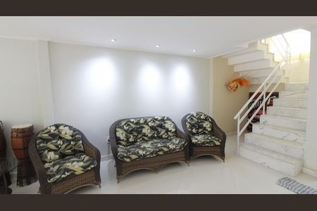 Casa para alugar com 300m², 3 quartos e 3 vagasSala 1