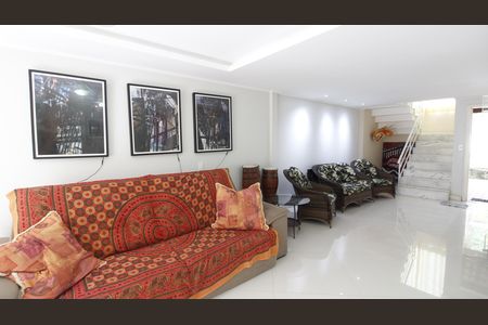 Casa para alugar com 300m², 3 quartos e 3 vagasSala 1