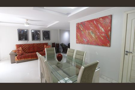 Casa para alugar com 300m², 3 quartos e 3 vagasCozinha