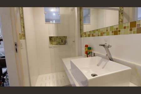 Casa para alugar com 300m², 3 quartos e 3 vagasBanheiro Social 1