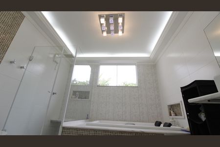Casa para alugar com 300m², 3 quartos e 3 vagasBanheiro da Suíte