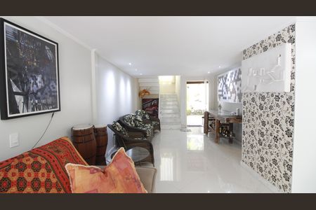 Casa para alugar com 300m², 3 quartos e 3 vagasSala 1