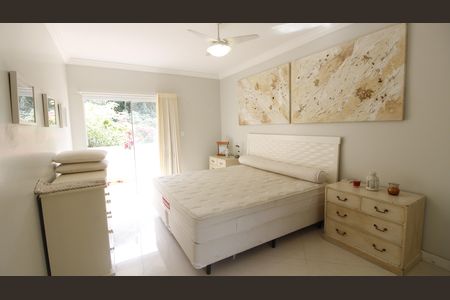 Casa para alugar com 300m², 3 quartos e 3 vagasQuarto Suíte