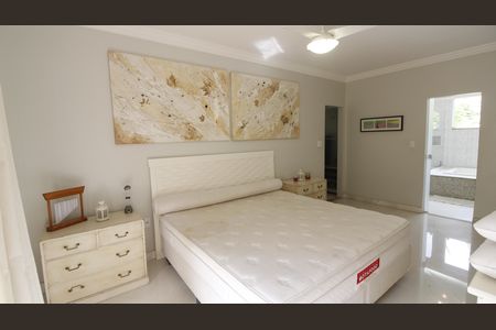 Casa para alugar com 300m², 3 quartos e 3 vagasQuarto Suíte