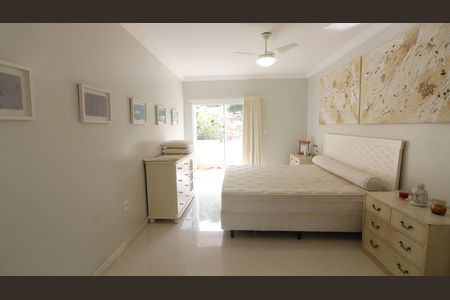 Casa para alugar com 300m², 3 quartos e 3 vagasQuarto Suíte