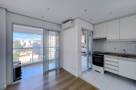 Sala de apartamento para alugar com 1 quarto, 35m² em Perdizes, São Paulo