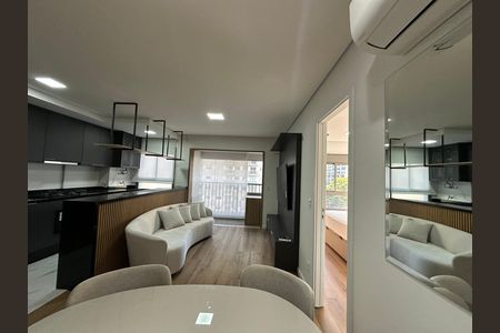 Sala de apartamento para alugar com 1 quarto, 51m² em Alphaville Industrial, Barueri