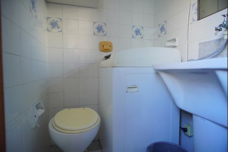 Apartamento para alugar com 68m², 2 quartos e 1 vagaBanheiro e Área de Serviço