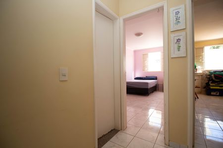 Casa à venda com 220m², 5 quartos e 5 vagas Casa à venda com 220m², 5 quartos e 5 vagasCorredor