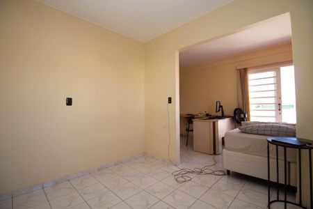 Casa à venda com 220m², 5 quartos e 5 vagas Casa à venda com 220m², 5 quartos e 5 vagasQuarto 4