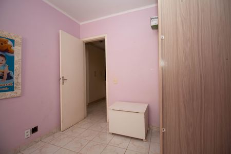 Casa à venda com 220m², 5 quartos e 5 vagas Casa à venda com 220m², 5 quartos e 5 vagasQuarto 2