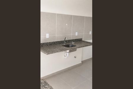 Cozinha de apartamento para alugar com 2 quartos, 61m² em Morumbi, Uberlândia