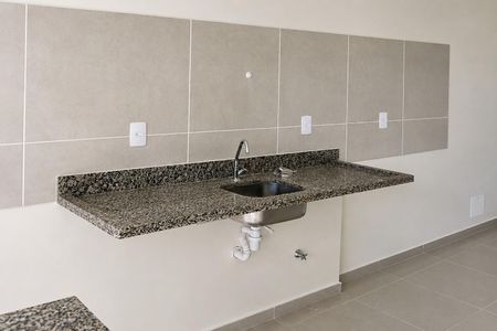 Cozinha de apartamento para alugar com 2 quartos, 61m² em Morumbi, Uberlândia