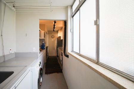 Apartamento à venda com 89m², 2 quartos e 1 vaga Apartamento à venda com 89m², 2 quartos e 1 vagaÁrea de Serviço