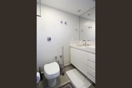Apartamento à venda com 89m², 2 quartos e 1 vaga Apartamento à venda com 89m², 2 quartos e 1 vagaBanheiro da Suíte