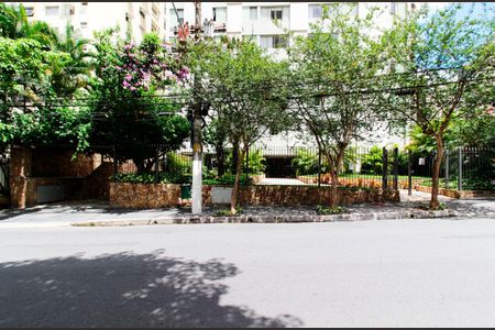 Apartamento à venda com 89m², 2 quartos e 1 vaga Apartamento à venda com 89m², 2 quartos e 1 vagaFachada
