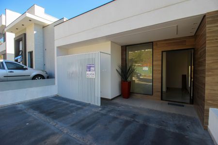 Casa de condomínio para alugar com 156m², 3 quartos e 2 vagas