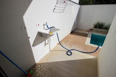 Casa de condomínio para alugar com 156m², 3 quartos e 2 vagas