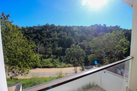 Casa de condomínio para alugar com 156m², 3 quartos e 2 vagas