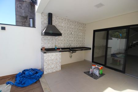 Casa de condomínio para alugar com 156m², 3 quartos e 2 vagas