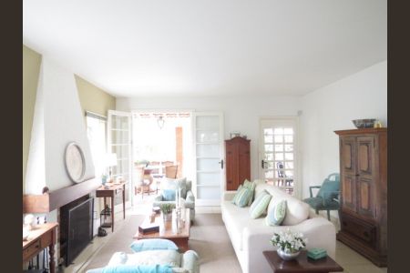 Sala de casa à venda com 3 quartos, 665m² em Alto de Pinheiros, São Paulo
