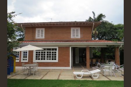 Fachada de casa à venda com 3 quartos, 665m² em Alto de Pinheiros, São Paulo