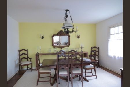 Sala de casa à venda com 3 quartos, 665m² em Alto de Pinheiros, São Paulo