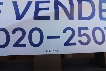 Casa à venda com 110m², 2 quartos e 1 vagaCódigo AHZP-45
