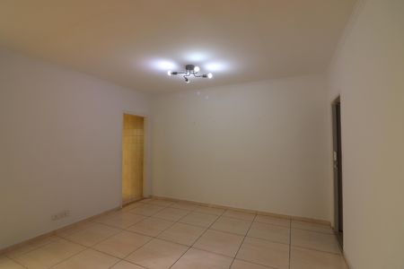 Casa à venda com 110m², 2 quartos e 1 vagaSala 