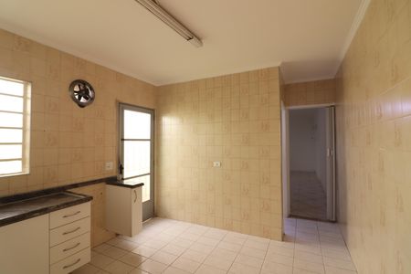 Casa à venda com 110m², 2 quartos e 1 vagaCozinha 