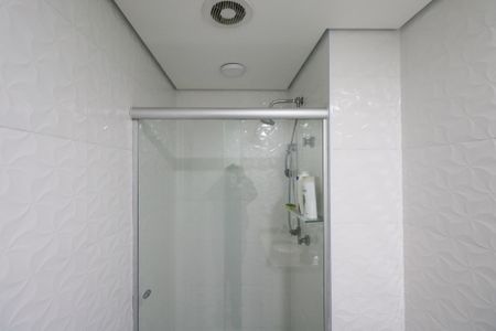 Apartamento para alugar com 78m², 2 quartos e 1 vaga Apartamento para alugar com 78m², 2 quartos e 1 vagaBanheiro da Suíte