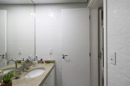 Apartamento para alugar com 78m², 2 quartos e 1 vaga Apartamento para alugar com 78m², 2 quartos e 1 vagaBanheiro da Suíte