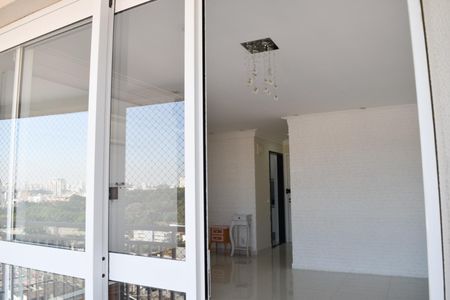 Apartamento à venda com 84m², 3 quartos e 2 vagasVaranda