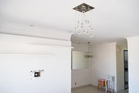 Sala de apartamento à venda com 3 quartos, 84m² em Parque Maria Luiza, São Paulo