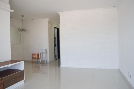 Apartamento à venda com 84m², 3 quartos e 2 vagasSala