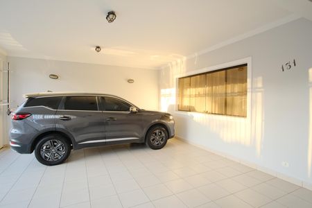 Garagem de casa à venda com 3 quartos, 208m² em Vila Carrão, São Paulo