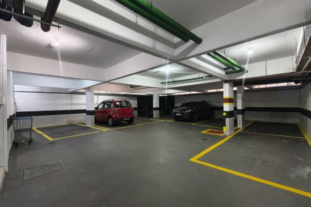 Apartamento para alugar com 40m², 1 quarto e 1 vaga Apartamento para alugar com 40m², 1 quarto e 1 vagaGaragem