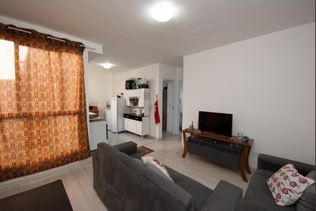 Sala de apartamento à venda com 2 quartos, 43m² em Diamante, Belo Horizonte