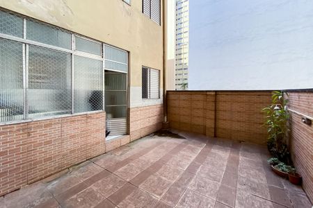 Apartamento à venda com 127m², 2 quartos e 1 vaga Apartamento à venda com 127m², 2 quartos e 1 vagaQuintal