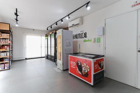 Apartamento à venda com 56m², 2 quartos e 1 vaga Apartamento à venda com 56m², 2 quartos e 1 vagaÁrea comum - Mini-mercado