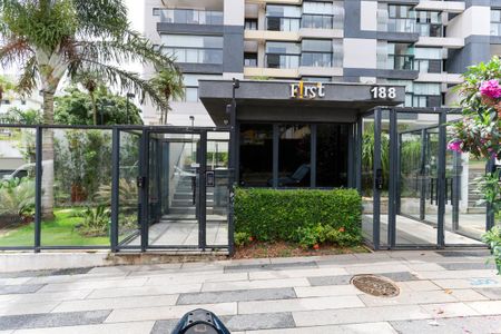 Fachada do condomínio de apartamento para alugar com 2 quartos, 56m² em Vila Ester (zona Norte), São Paulo