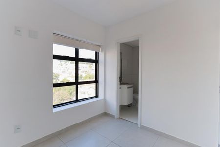 Suíte de apartamento para alugar com 2 quartos, 56m² em Vila Ester (zona Norte), São Paulo