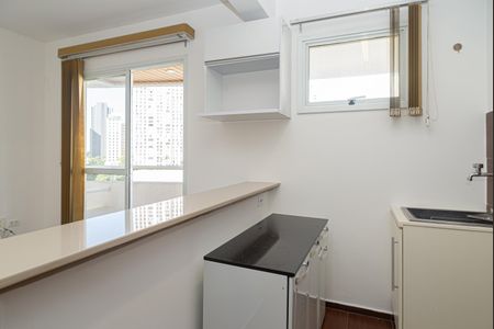 Cozinha de apartamento para alugar com 1 quarto, 55m² em Bela Vista, São Paulo
