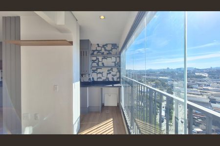 Apartamento para alugar com 55m², 2 quartos e 1 vaga Apartamento para alugar com 55m², 2 quartos e 1 vagaVaranda