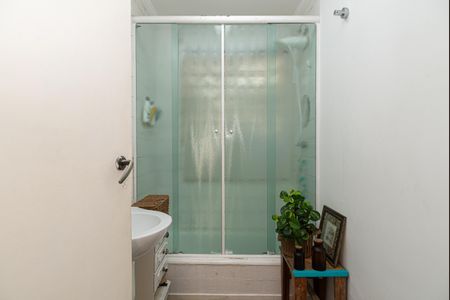 Banheiro de apartamento para alugar com 1 quarto, 52m² em Bela Vista, São Paulo